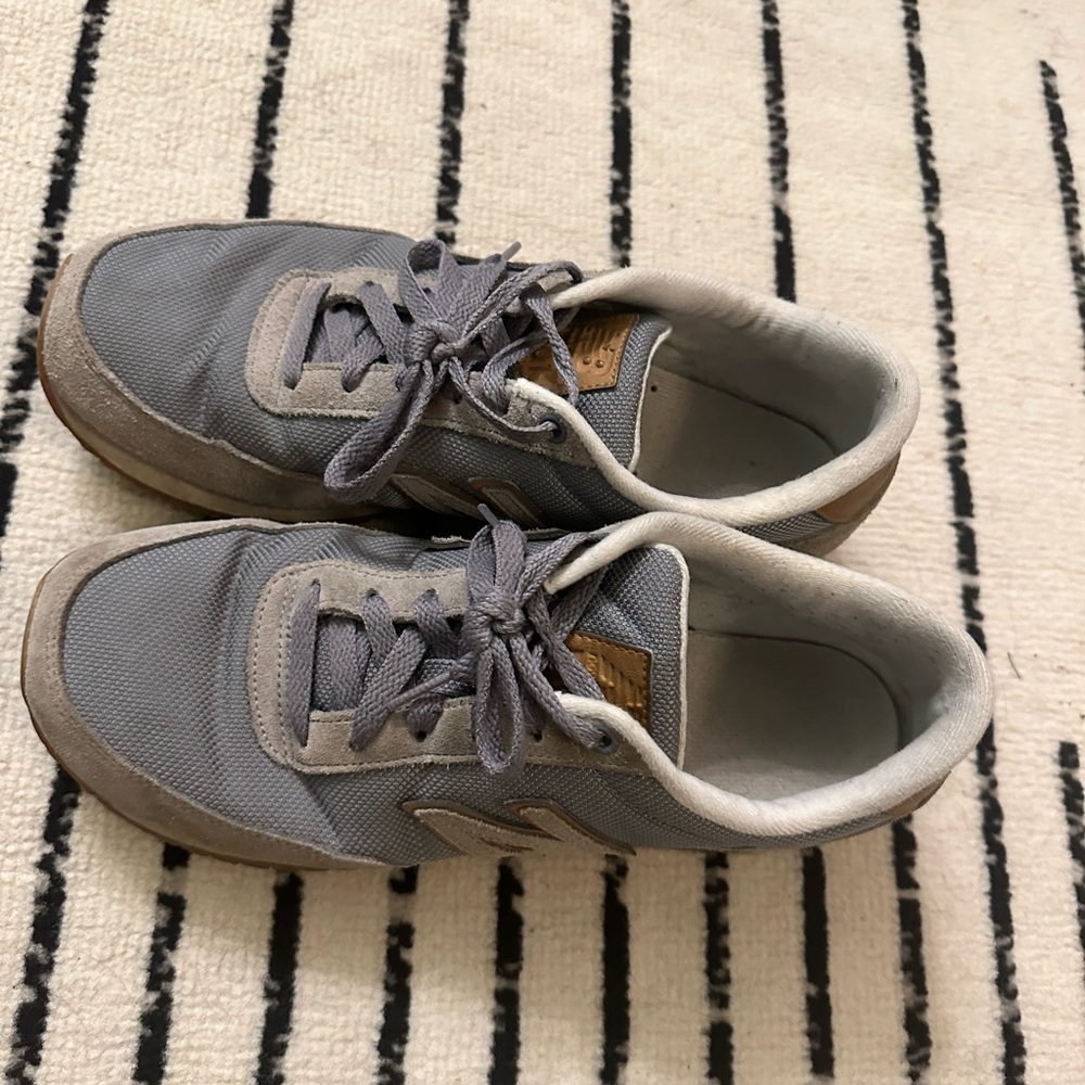 Casual New Balances Sneakers